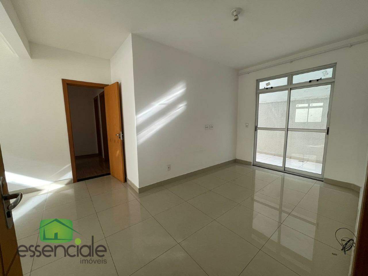 Apartamento com 3 Quartos, 2 Áreas Privativas e 2 Vagas à Venda no Bairro Inconfidentes – R$ 700 Mil