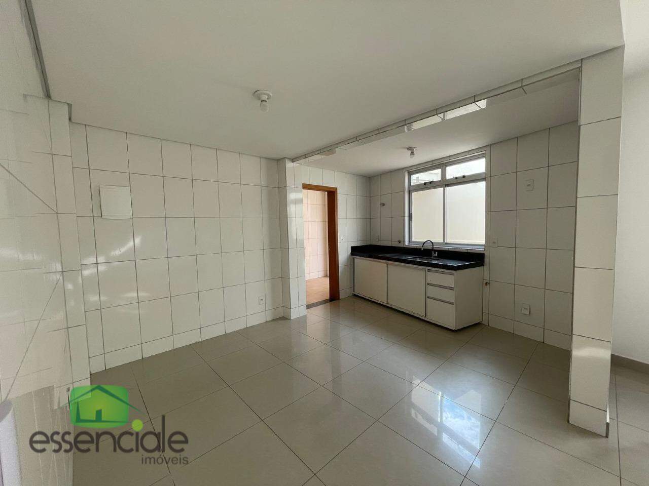 Apartamento com 3 Quartos, 2 Áreas Privativas e 2 Vagas à Venda no Bairro Inconfidentes – R$ 700 Mil