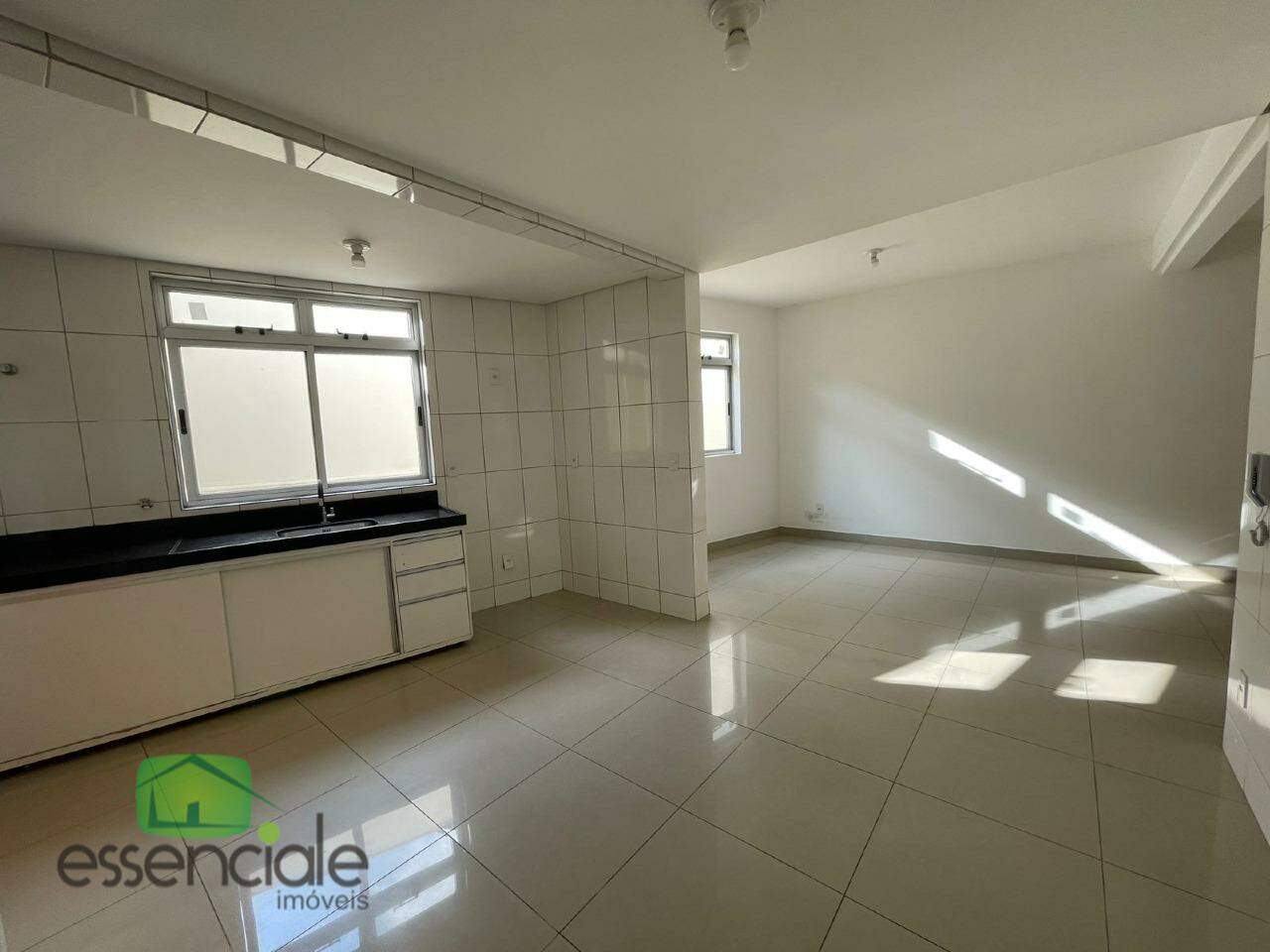Apartamento com 3 Quartos, 2 Áreas Privativas e 2 Vagas à Venda no Bairro Inconfidentes – R$ 700 Mil
