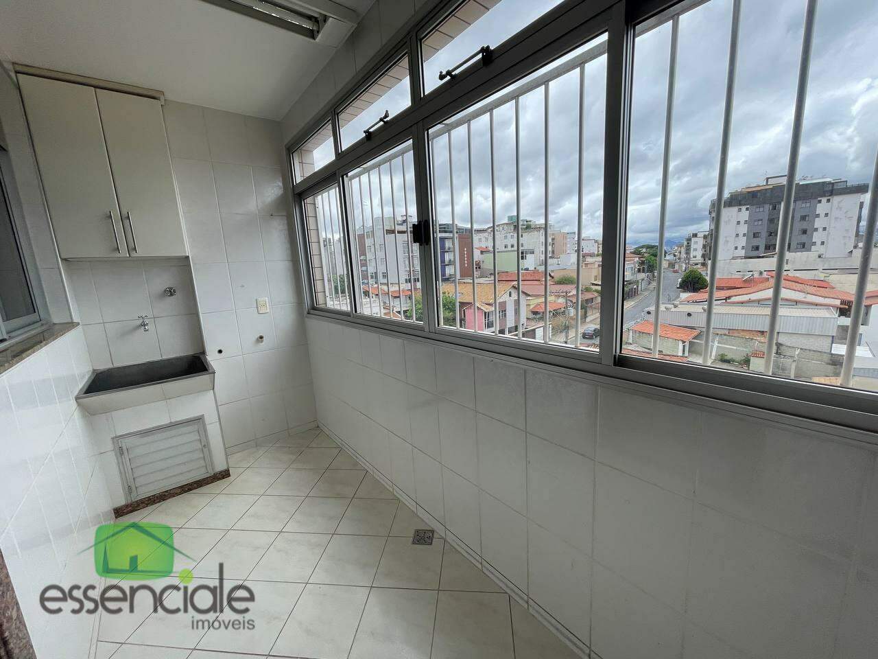 Cobertura 4 Quartos, 3 Suítes e 4 Vagas no Bairro Eldorado em Contagem-MG