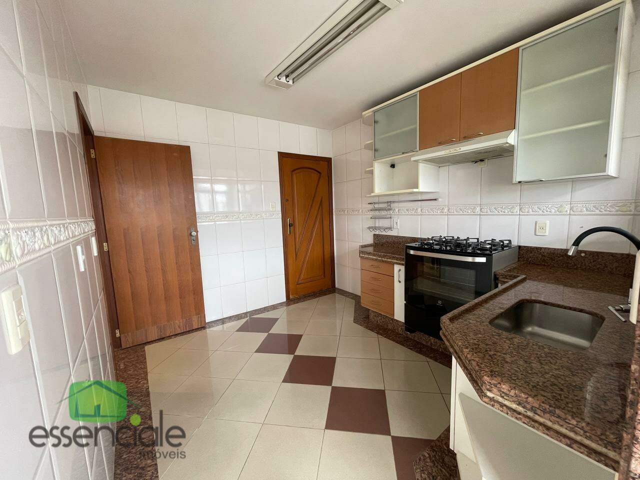 Cobertura 4 Quartos, 3 Suítes e 4 Vagas no Bairro Eldorado em Contagem-MG