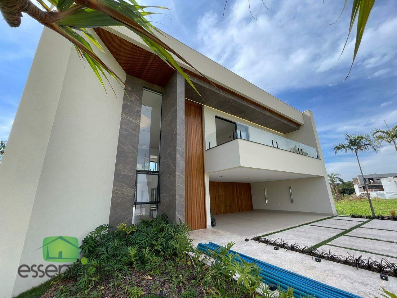 Casa de Luxo em Condomínio | 4 Suítes, Piscina com Borda Infinita, Sauna e 6 Vagas – Estância do Lago