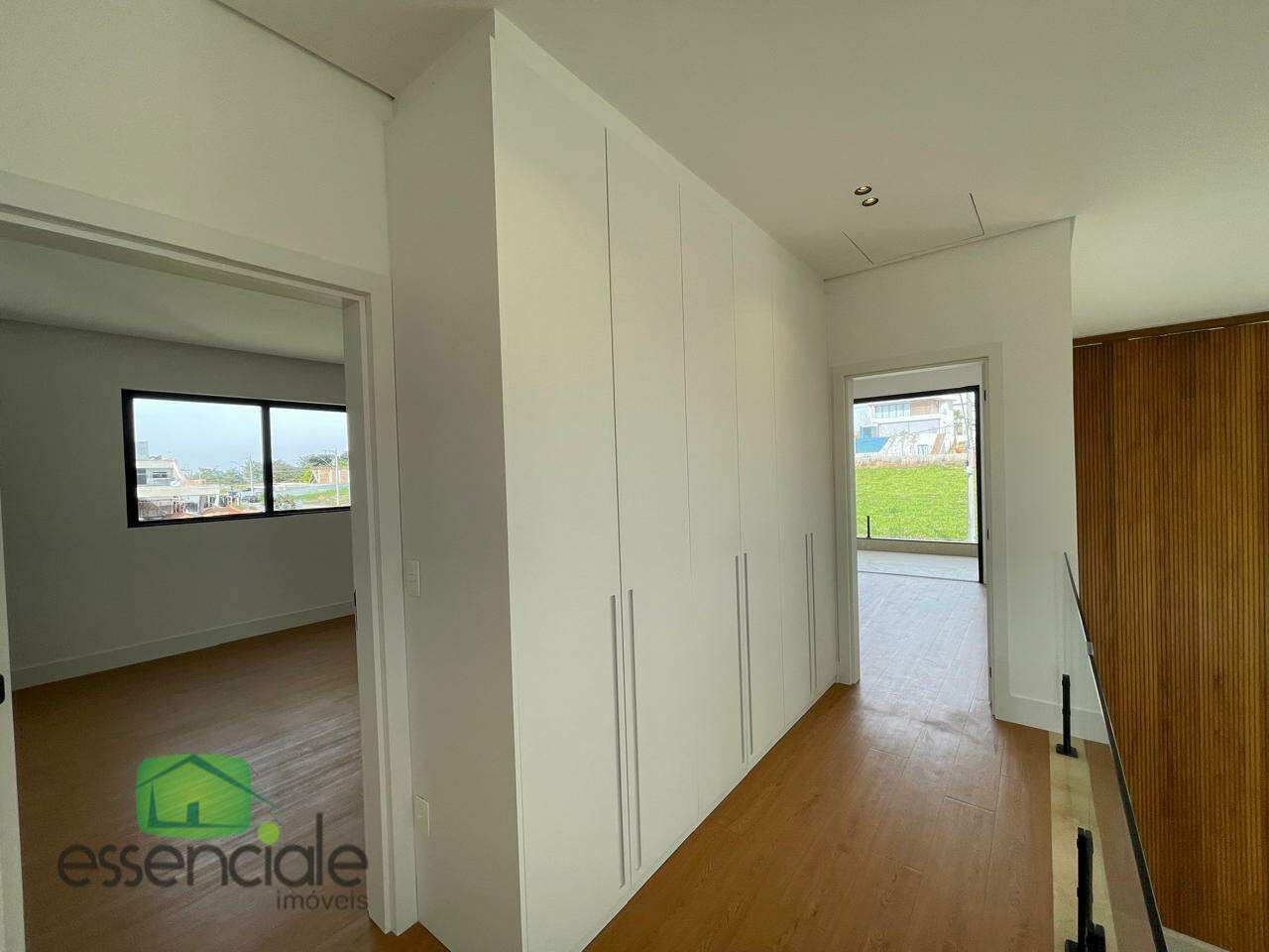 Casa de Luxo em Condomínio | 4 Suítes, Piscina com Borda Infinita, Sauna e 6 Vagas – Estância do Lago