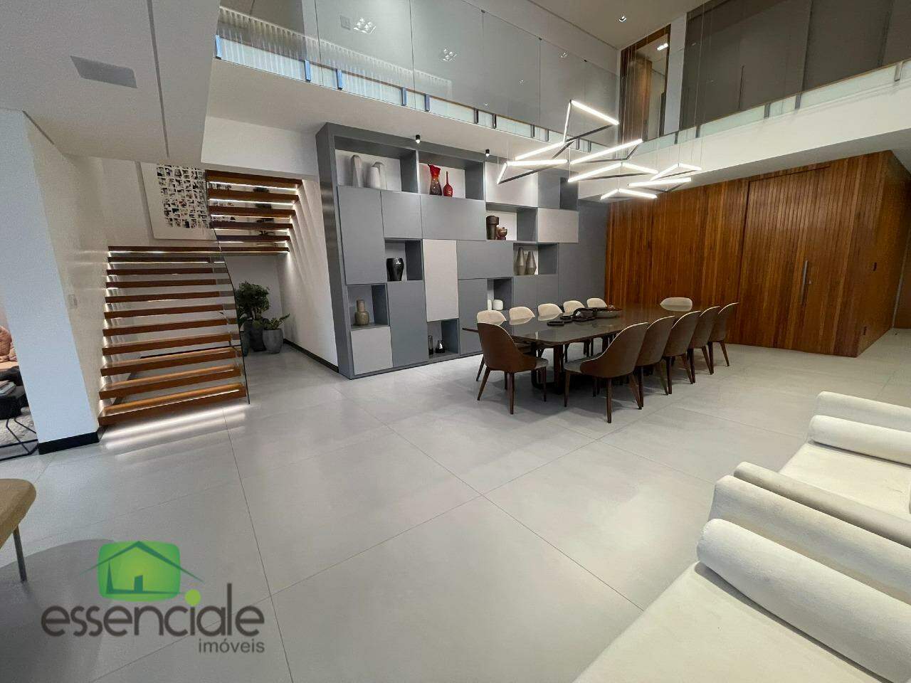 Casa de Alto Padrão em Condomínio | 500 m² | 4 Suítes | 6 Banheiros | 8 Vagas | Porteira Fechada | R$ 6.900.000 ?? Valor