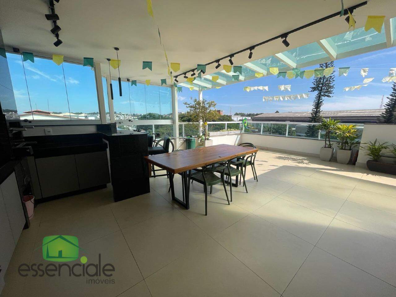 Cobertura 3 Quartos | 150 m² | 3 Vagas | Elevador até a Cobertura | Santa Cruz | R$ 1.200.000