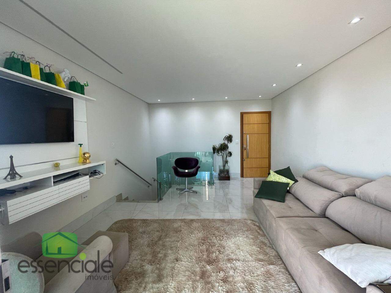 Cobertura 3 Quartos | 150 m² | 3 Vagas | Elevador até a Cobertura | Santa Cruz | R$ 1.200.000