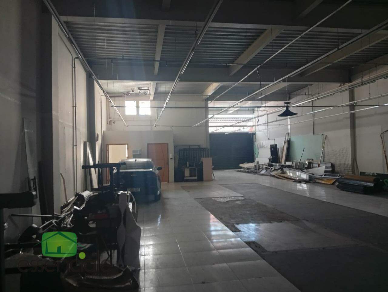Alugo Loja no Eldorado, Contagem/MG | 372m², 2 banheiros e porta automática - R$ 12.000,00