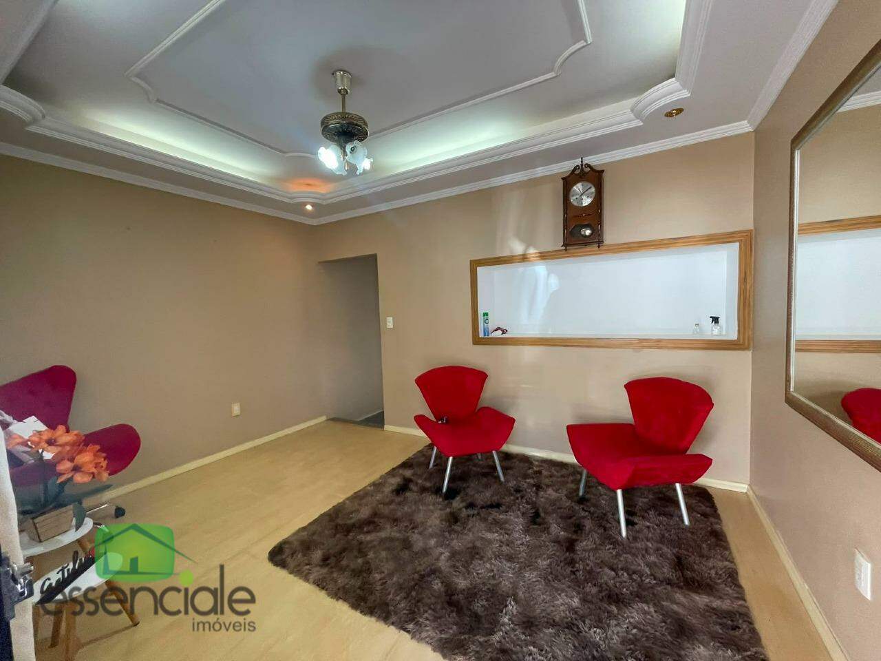 Casa 3 Quartos com Suíte, Hidromassagem, Vista Panorâmica e 4 Vagas no Bairro Santa Helena (Barreiro) à Venda por R$ 950