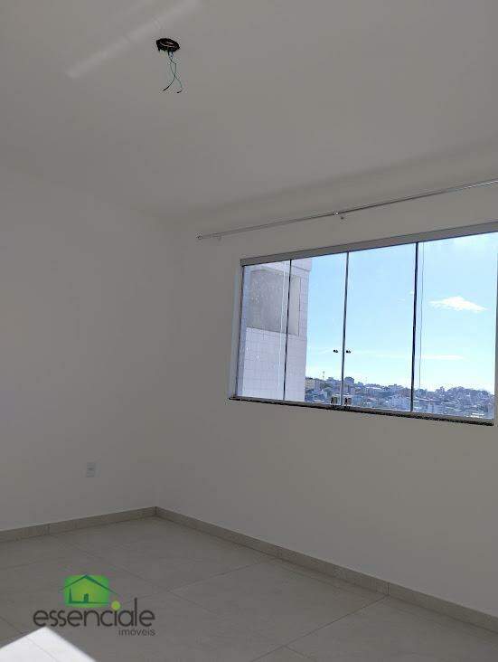 Alugo Excelente Apartamento 03 Quartos prédio individual ,com elevador próximo R$ 2.500,00