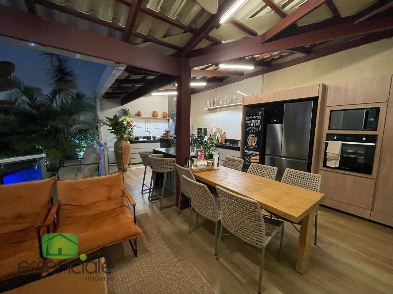Casa em Codomínio, 3 suites, Centro de Contagem