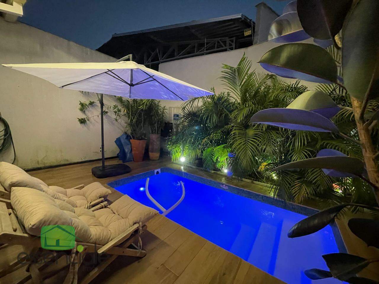 Casa em Codomínio, 3 suites, Centro de Contagem