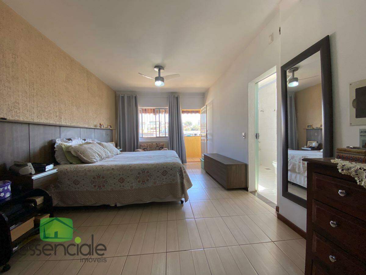 Casa com 429 m² e 4 quartos no Novo Eldorado à venda por R$ 1.200.000