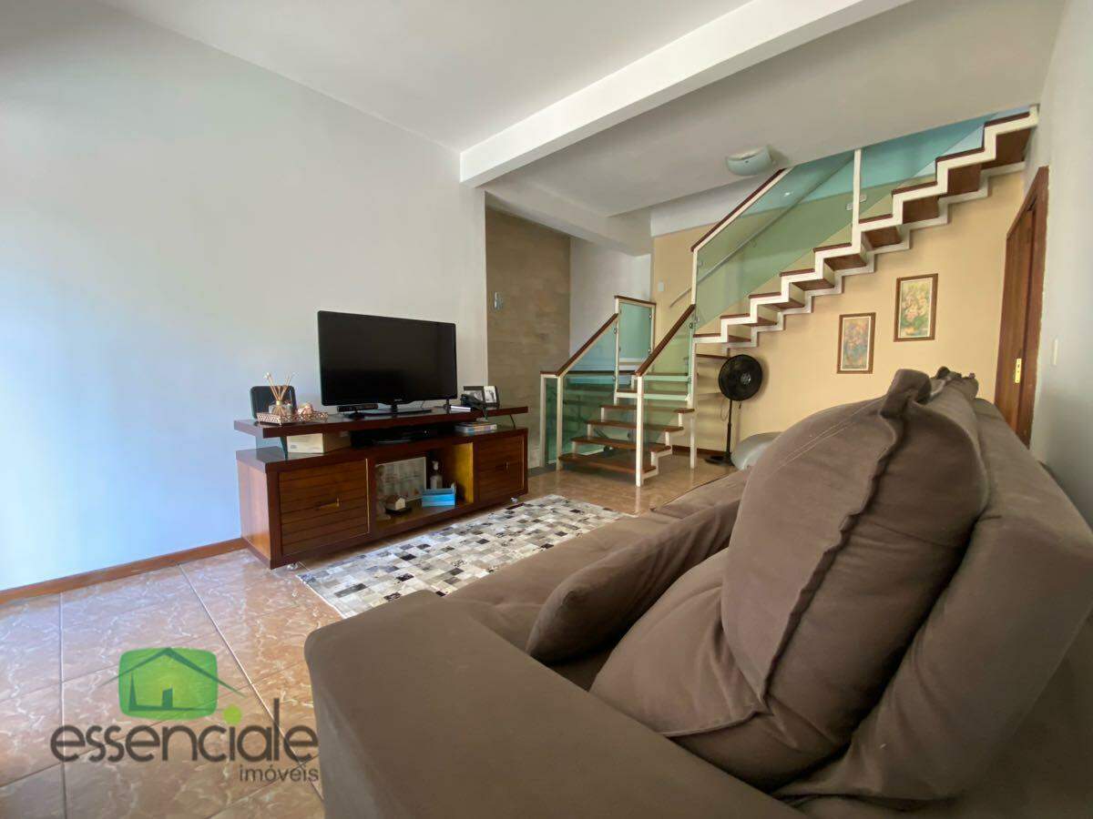 Casa com 429 m² e 4 quartos no Novo Eldorado à venda por R$ 1.200.000