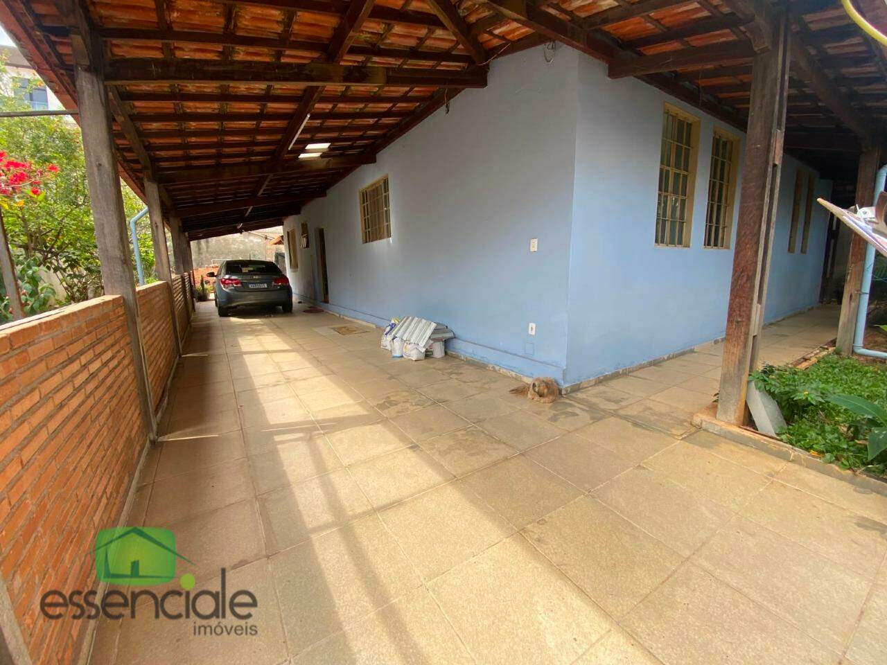 Casa com 242 m² e 3 quartos no bairro Jardim Riacho das Pedras à venda por R$ 1.190.000