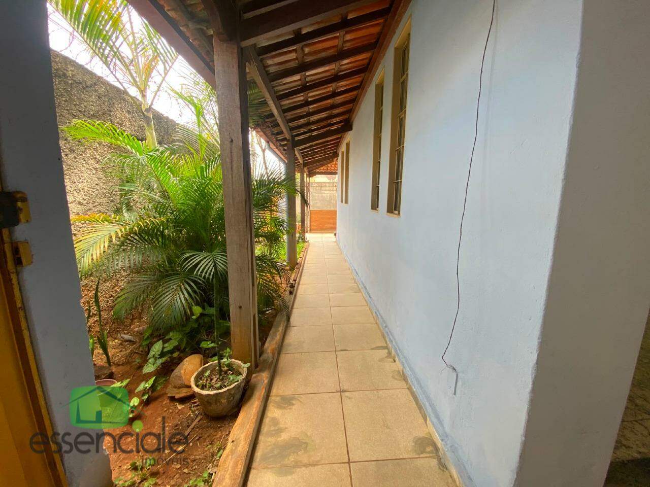 Casa com 242 m² e 3 quartos no bairro Jardim Riacho das Pedras à venda por R$ 1.190.000