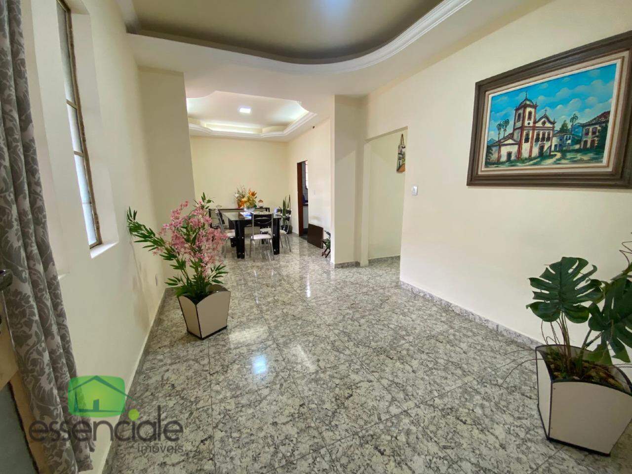 Casa com 242 m² e 3 quartos no bairro Jardim Riacho das Pedras à venda por R$ 1.190.000