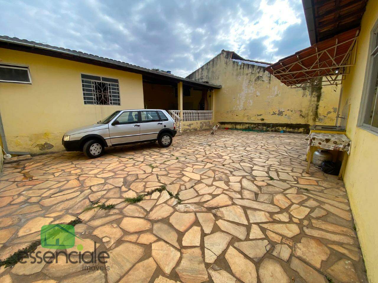 Casa com 170 m² e 3 quartos no bairro Alvorada à venda por R$ 845.000