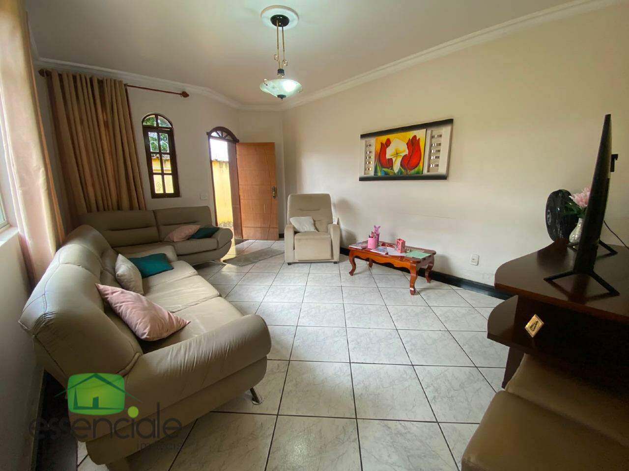 Casa com 170 m² e 3 quartos no bairro Alvorada à venda por R$ 845.000