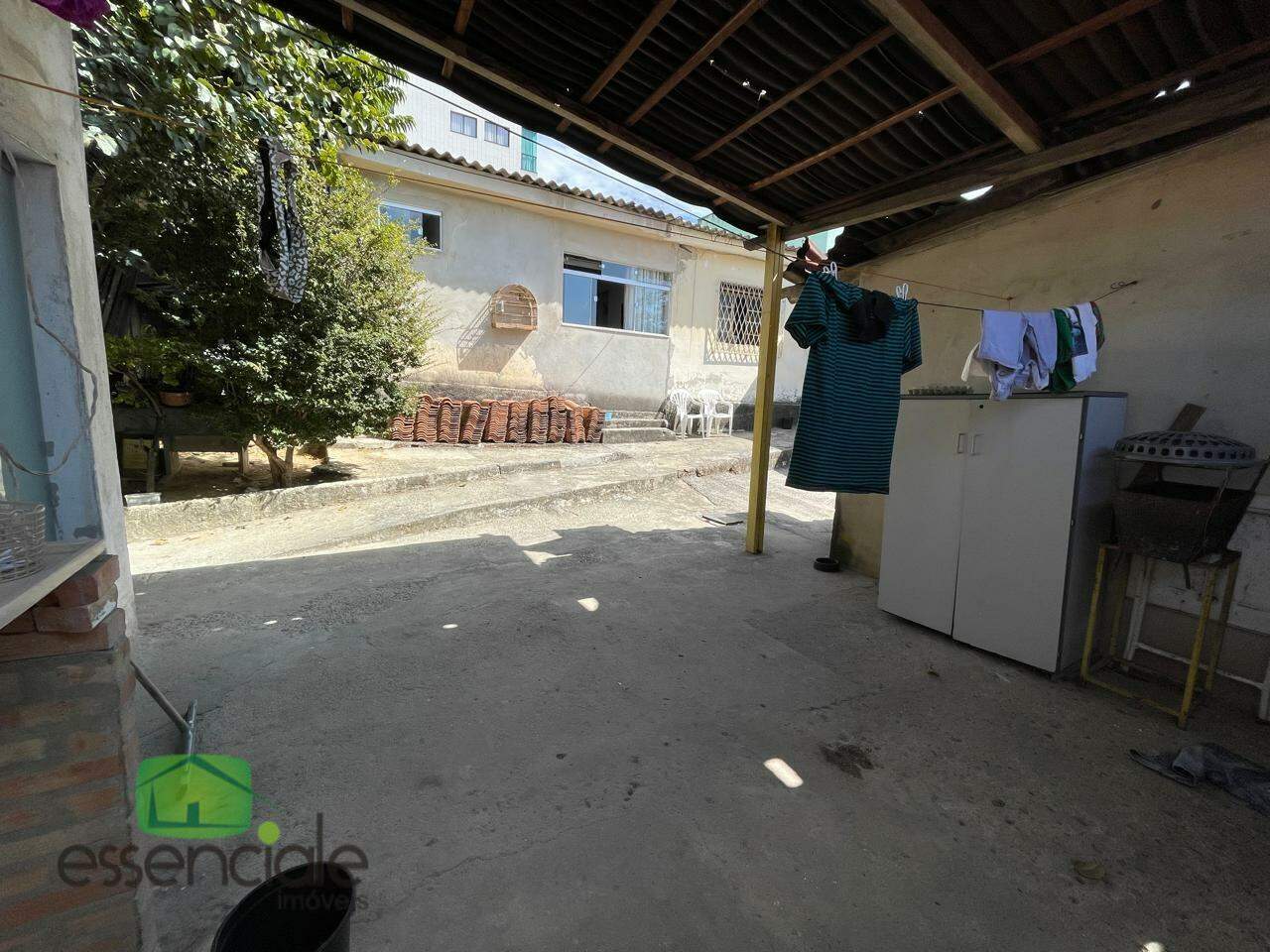 Casa com 360 m² e 3 quartos no bairro Novo Riacho à venda por R$ 650.000
