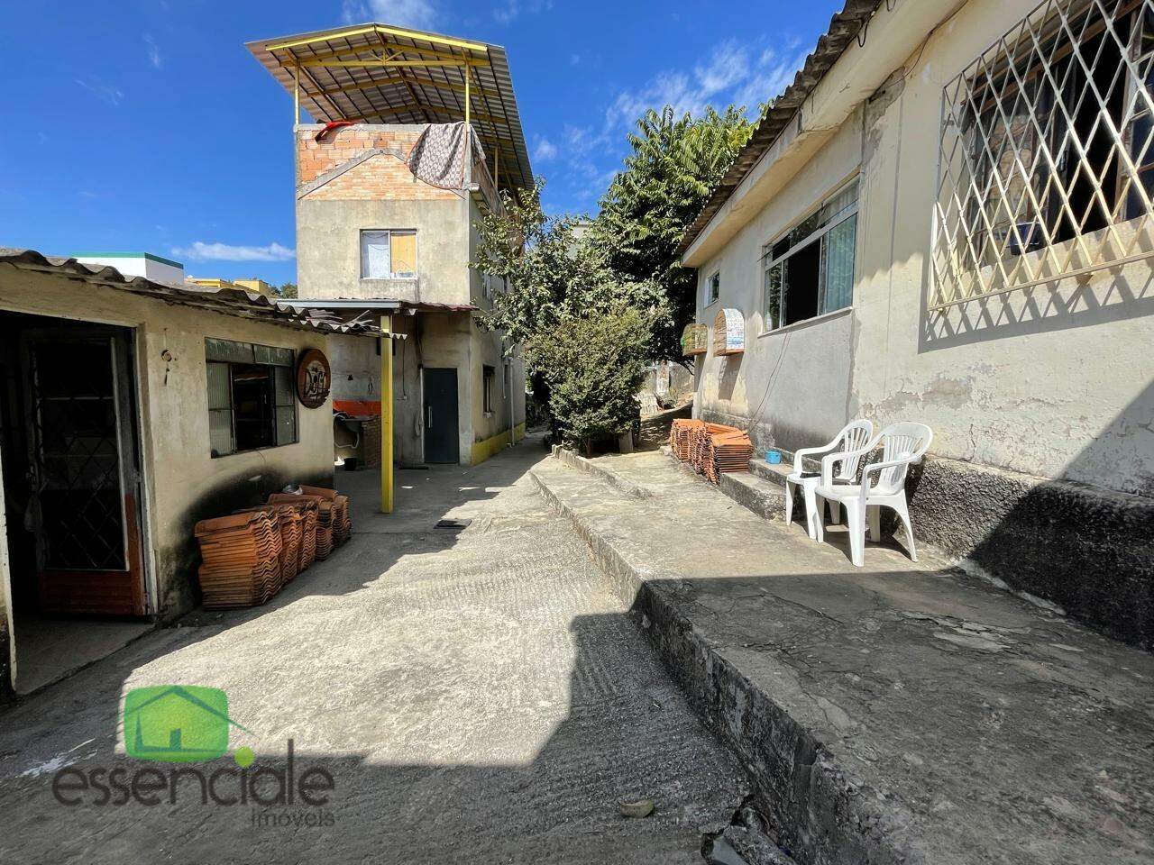 Casa com 360 m² e 3 quartos no bairro Novo Riacho à venda por R$ 650.000