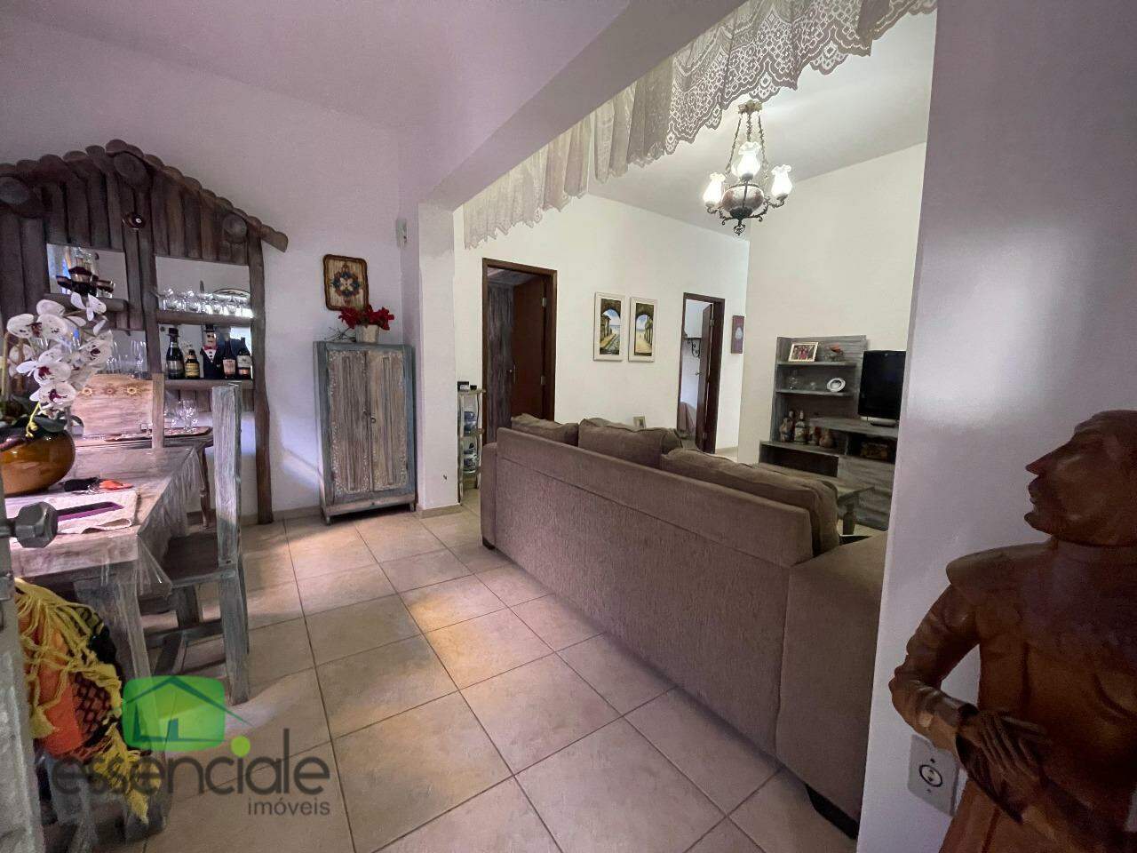 Casa com 120 m² e 4 quartos no bairro Novo Riacho à venda por R$ 990.000