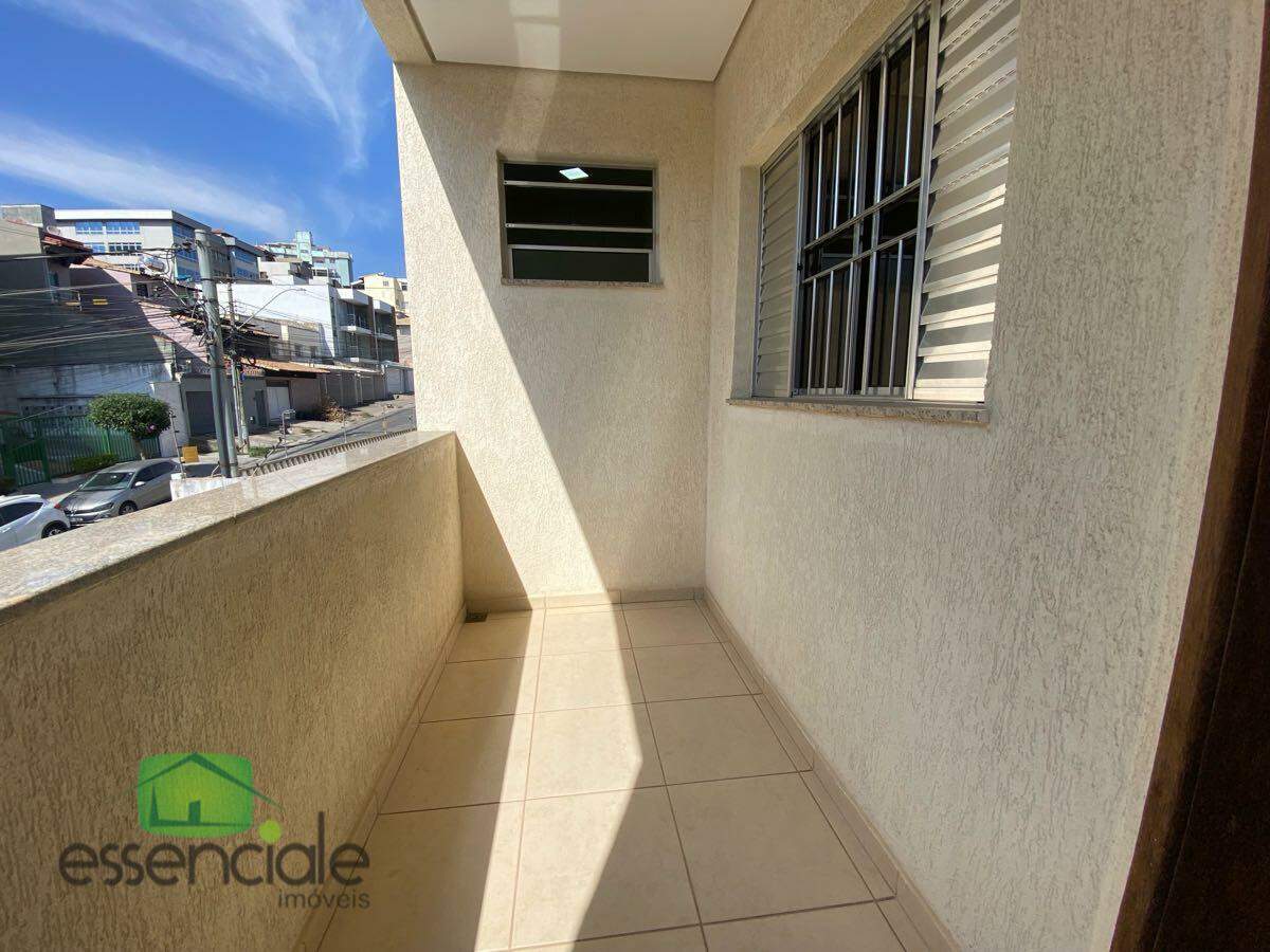 Casa com 350 m² e 4 quartos no bairro jardim riacho à venda por 1.500.000