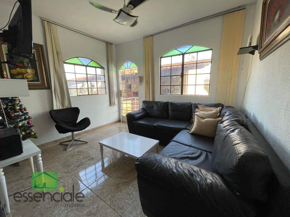 Casa com 380 m² e 6 quartos no bairro água branca à venda por R$1.230.000
